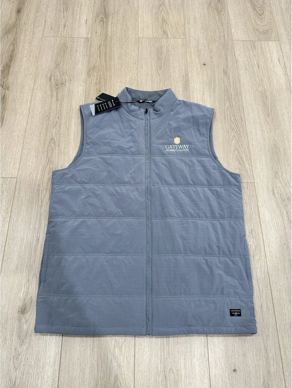 NWT Travis Mathew Vest Men’s XL Gray Cold Bay Quiet Shade Puffer Golf TM1MW463